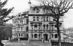 The-Hermitage-Holmesdale-Gardens-1920